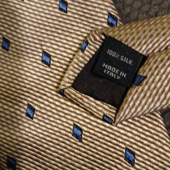 Men's Italuan Silk Tie - Picture 4 of 4